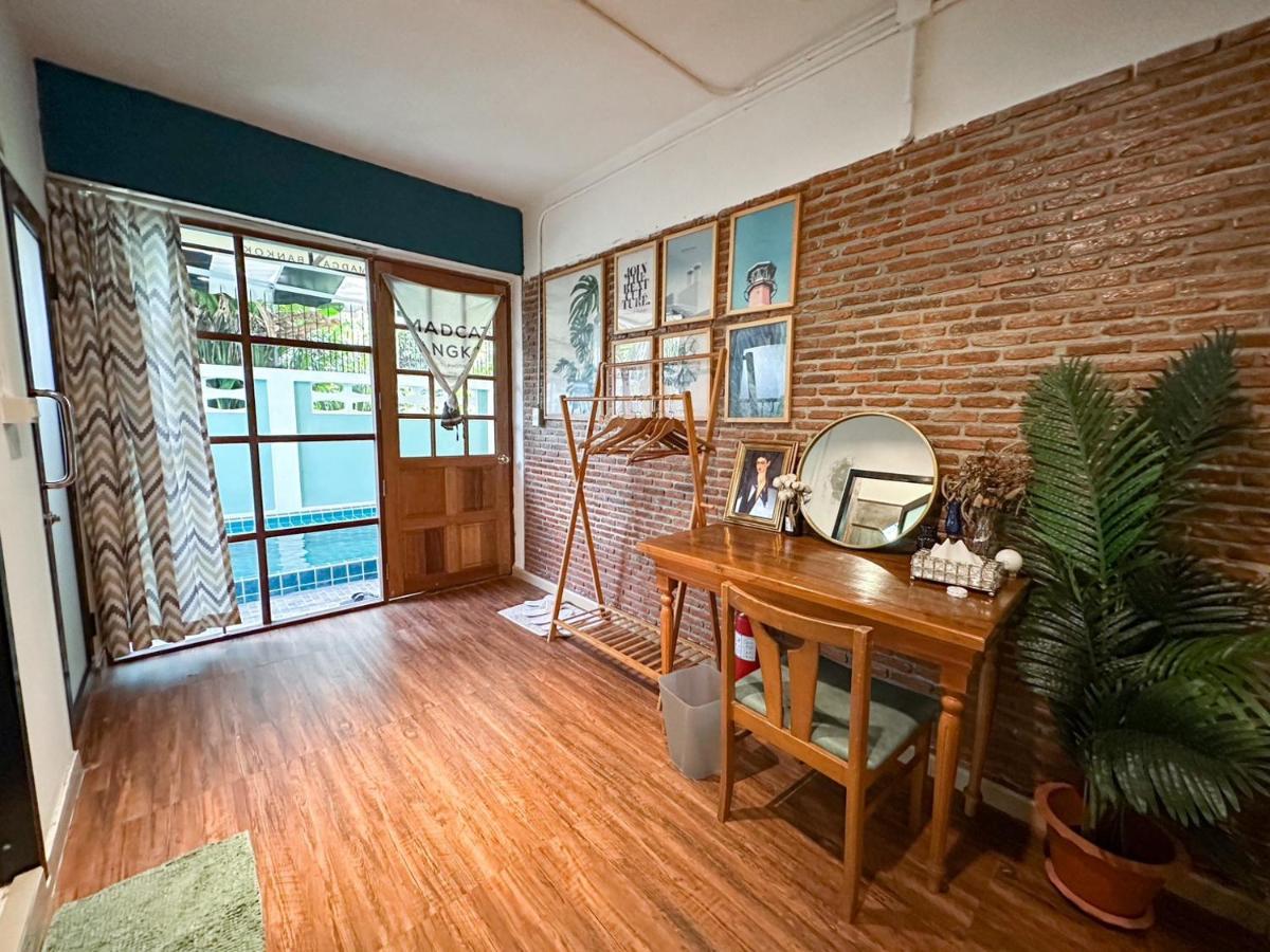 فندق T-House Bkk 2Floors Near Bts With Swimming Pool And Free Wifi بانكوك المظهر الخارجي الصورة